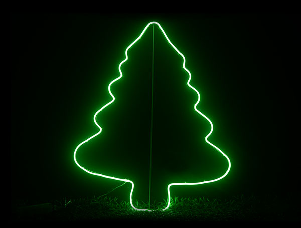 The Christmas tree 5